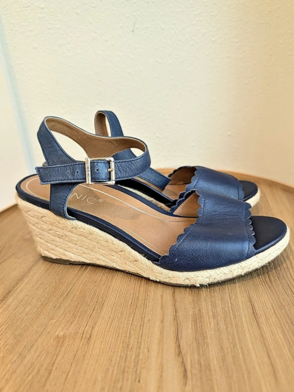 Vionic 'Stephany" Calera Espadrille Wedge Sandal Blue & Beige US 8 Like New